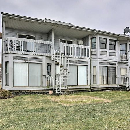 Condo With Balcony, Dock And Access To Lake Erie Sand Beach Eksteriør billede