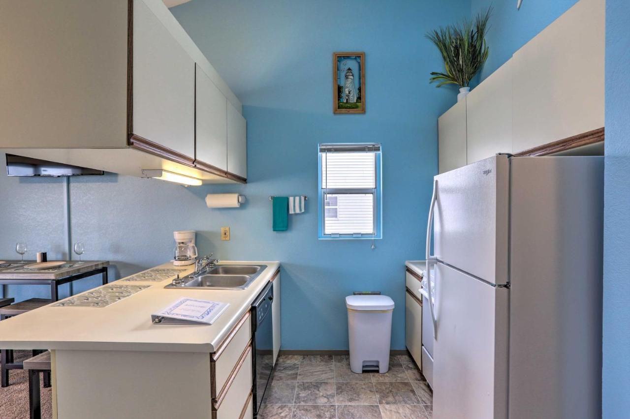Condo With Balcony, Dock And Access To Lake Erie Sand Beach Eksteriør billede